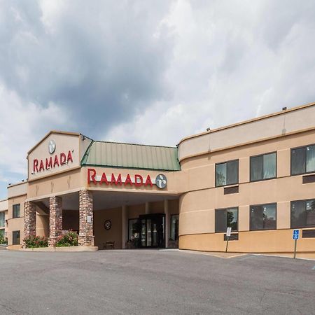 Ramada By Wyndham Newburgh/West Point Hotell Eksteriør bilde