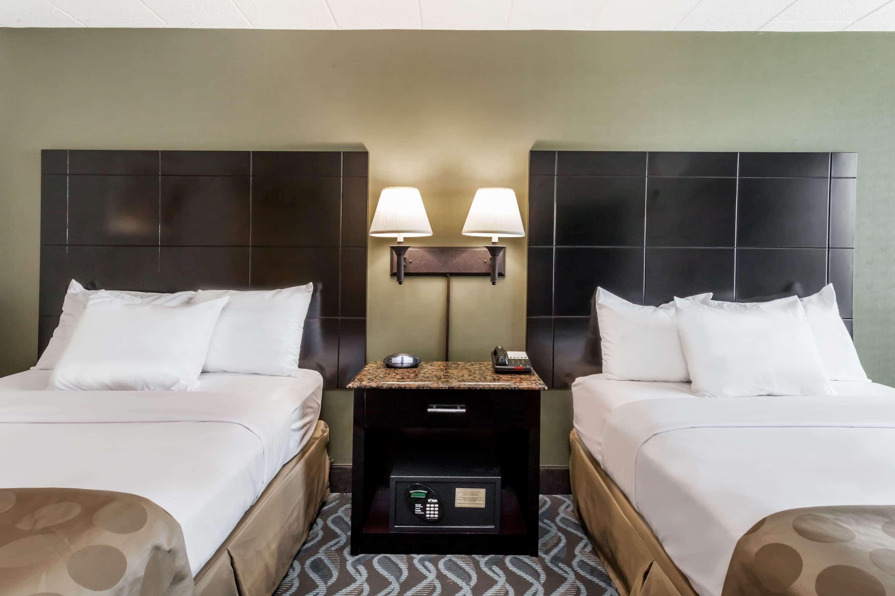 Ramada By Wyndham Newburgh/West Point Hotell Eksteriør bilde