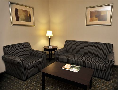 Ramada By Wyndham Newburgh/West Point Hotell Interiør bilde